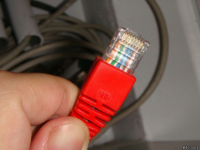 [問題]RJ-45接頭與資訊插座線路接錯該如何補救？
