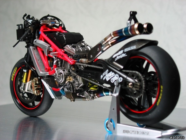 [高難度的逸品!?] 第二十五彈 1/12 DUCATI GP4 -極緻版- 重機車 模型製作