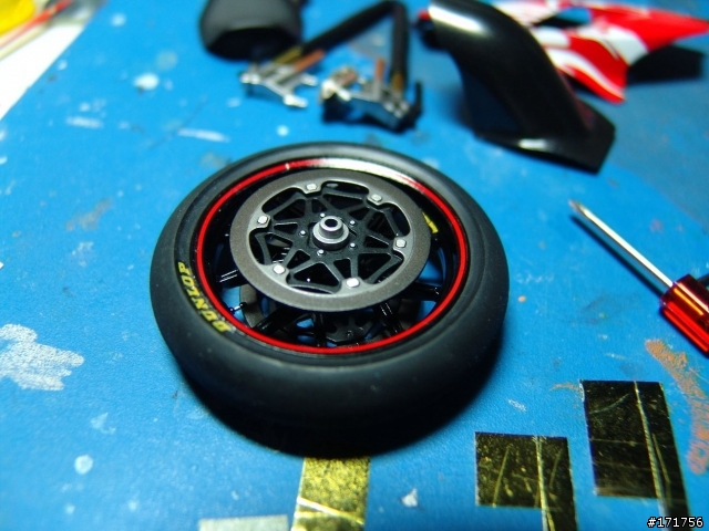 [高難度的逸品!?] 第二十五彈 1/12 DUCATI GP4 -極緻版- 重機車 模型製作