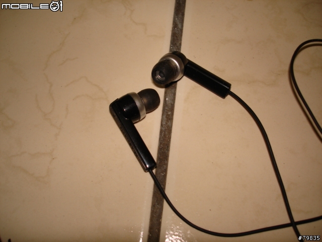 [分享]可同時連接兩隻手機又有A2DP功能的雙耳藍牙耳機PLANTRONICS   藍牙耳機  PULSAR 260
