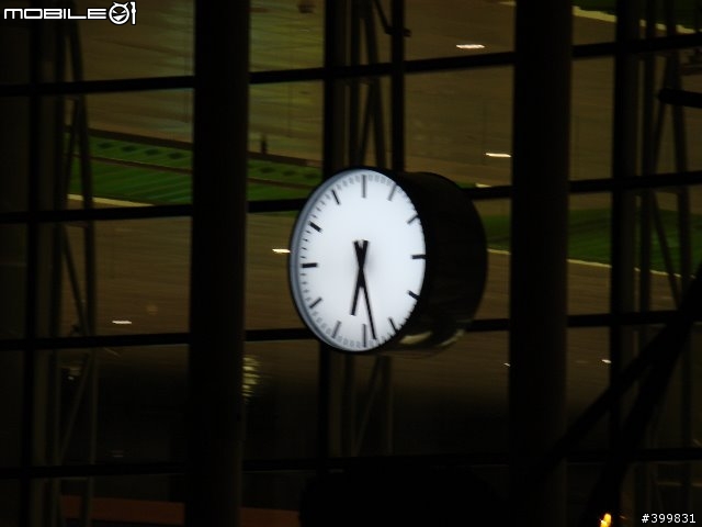 高鐵桃園站-夜景拍攝，請問還有哪些地方可以改進？