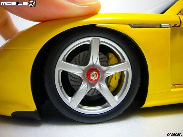 [分享] 1:18 PORSCHE CARRERA GT