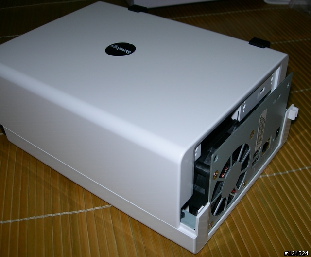 Synology Disk Station DS207+ 開箱照