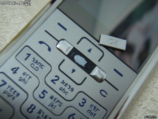 LG KE770剛買一個月, OK鍵脫落!?