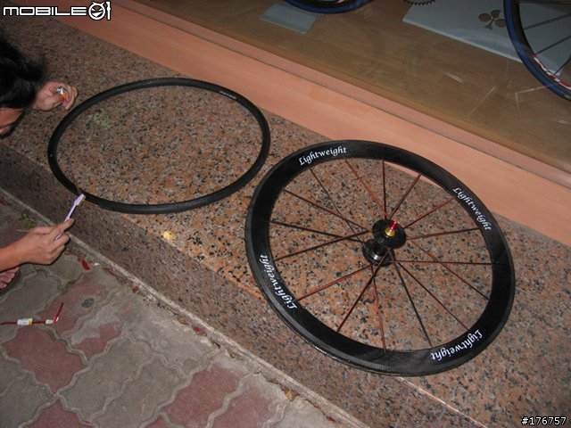 [分享]PINARELLO DOGMA plus LIGHTWEIGHT/TUNE/RECORD (58張圖)