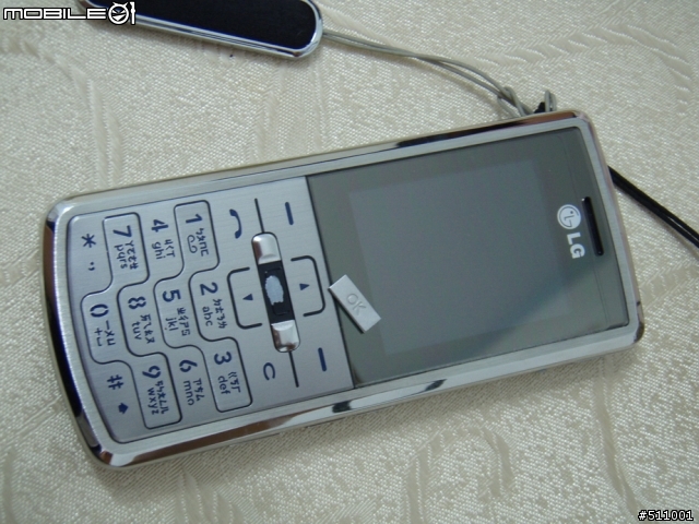 LG KE770剛買一個月, OK鍵脫落!?