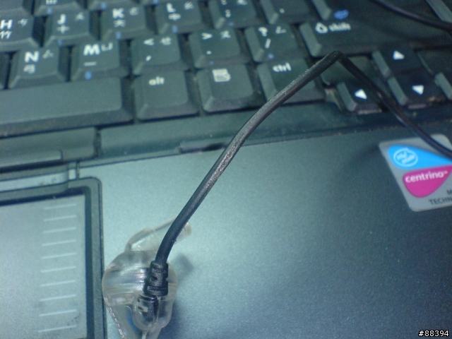我的e2c耳機線裂開了