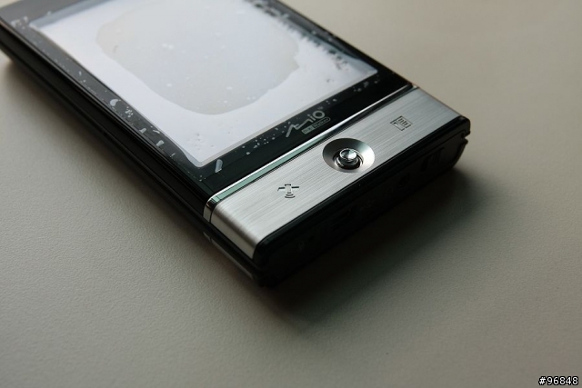 不專業勸敗……把C720放進肚子裡的PDA－MIO P560T