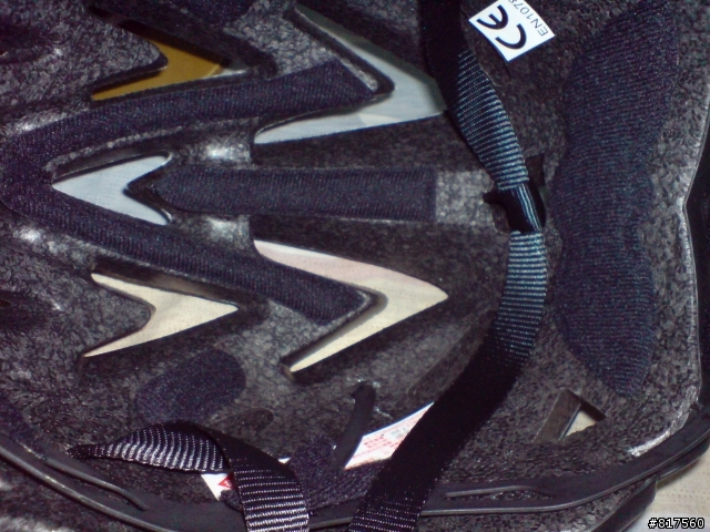 [分享] 新到手的夜騎安全帽...