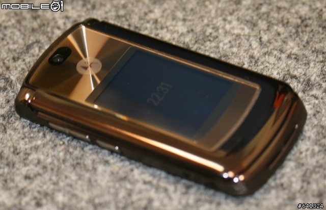 Motorola V8 2GB 褐金色實機分享圖