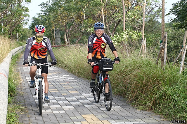 【活動紀錄】11/10﹝六﹞_竹蜻蜓金城湖連騎青青草原