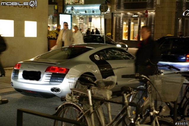 Audi R8 太炫了 這台售價大約多少？