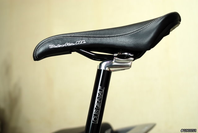 [也來分享]大尺寸登山車Louis Garneau XC Bart Pro --- 新增牛角照後鏡及前燈