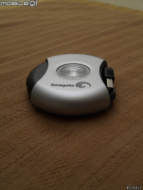 [分享] 杯墊? PUCK? Seagate Pocket Hard Drive