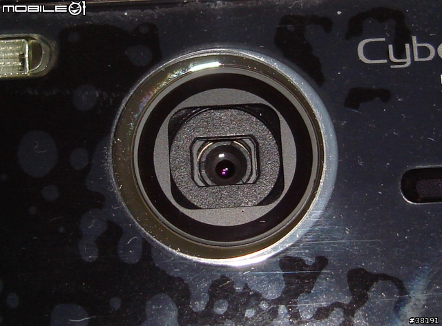 [疑問]_K850i鏡頭內的發光點
