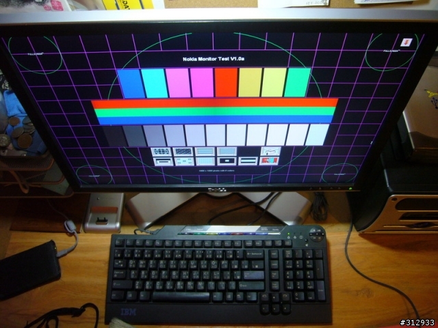 [搶頭箱 DELL 2208WFP] 夢幻雞爪座..千呼萬喚始出來...[簡單開箱]