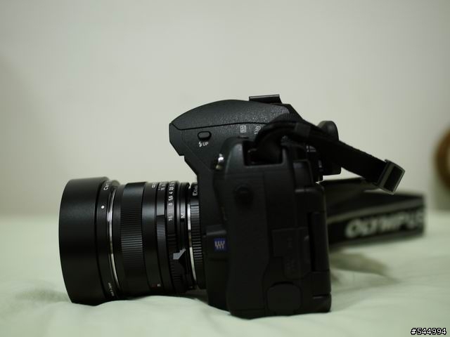 [開箱文！補試拍圖多喔]燒！olympus E-3娶進門