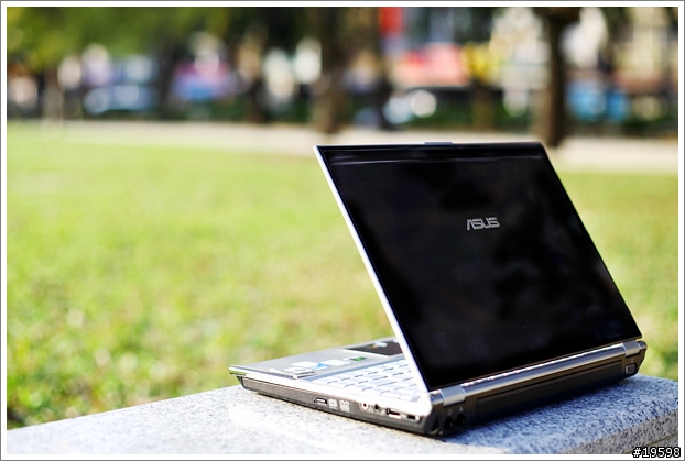 時尚工藝‧輕薄選擇 - ASUS U6S入手分享