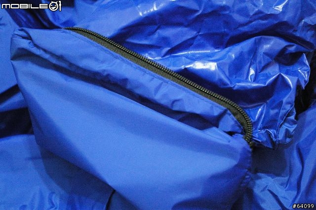 [分享] 攝影後背包適用的簡易遮雨罩