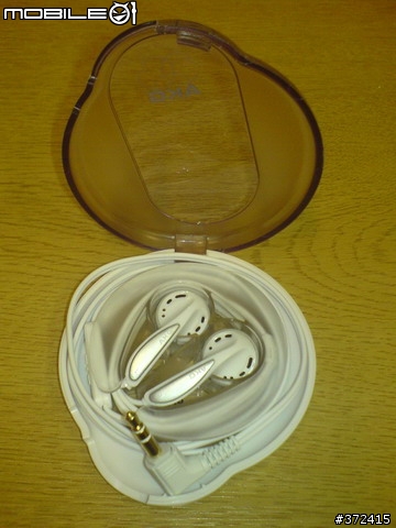 [分享] AKG K314P 白色耳機開盒文