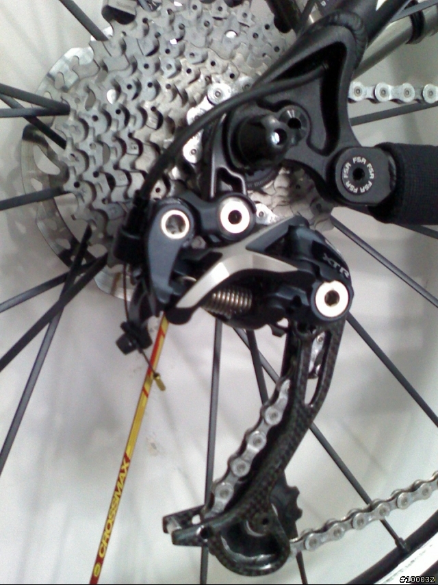 新的０８..XTR.........後變....夜襲部隊的重裝上陣....SPECIALIZED EPIC.......上..