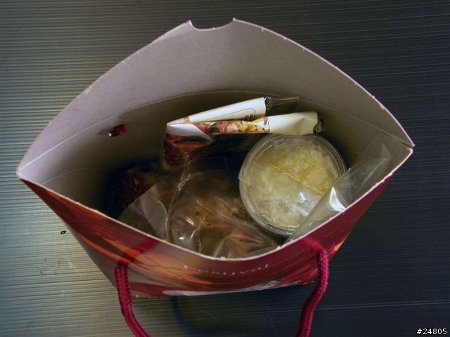居家男第一次嘗試：在家享用低溫冷凍配送的德國豬腳
