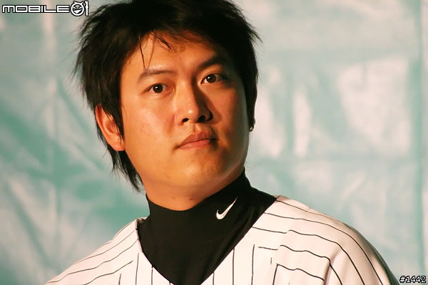 [小惡魔新聞台]買電腦送王建民紀念郵冊！宏碁資訊月活動開跑！