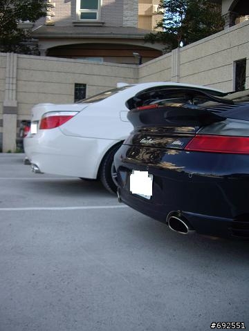 A sunny day with Porsche