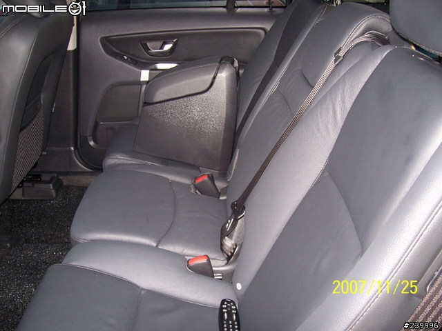 [分享] 不專業的VOLVO XC-90 D5 2.4L 新車分享文
