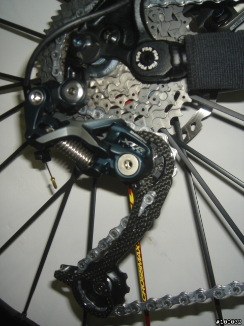 新的０８..XTR.........後變....夜襲部隊的重裝上陣....SPECIALIZED EPIC.......上..