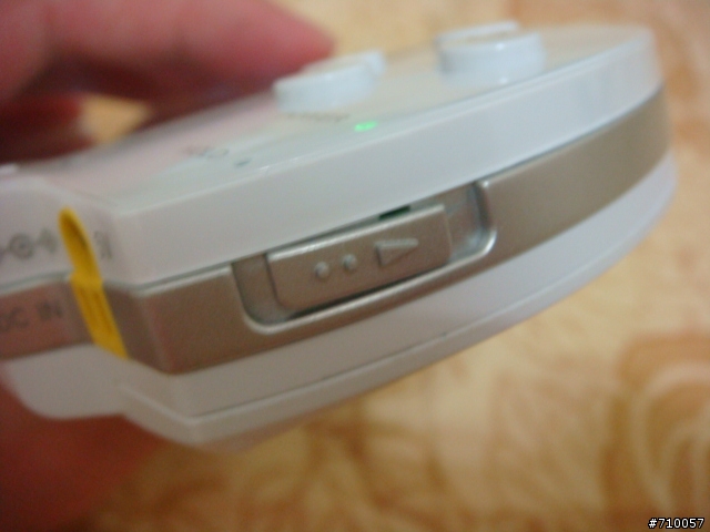 請問各位大大你們的PSP-1007會這樣嗎??