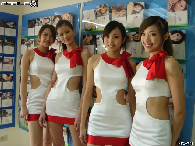 CAR哇咦! MITSUBISHI車展服務台MODEL曝光!有圖有真相.....