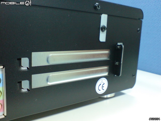 [分享]SilverStone SST-LC04--銀欣 slim type小型HTPC機殼