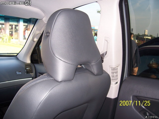 [分享] 不專業的VOLVO XC-90 D5 2.4L 新車分享文