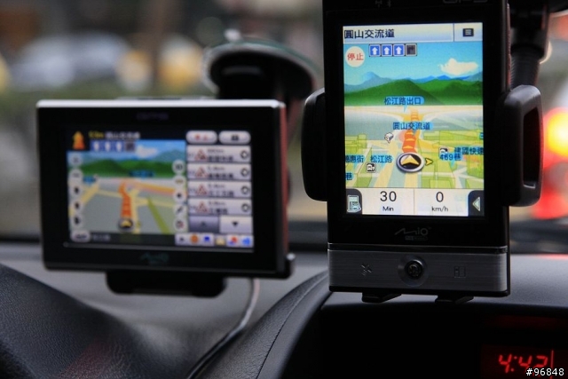 不專業勸敗……把C720放進肚子裡的PDA－MIO P560T