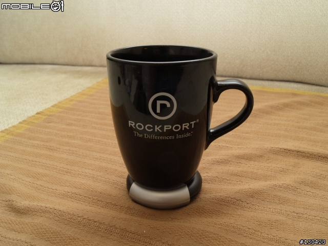 [分享] 杯墊? PUCK? Seagate Pocket Hard Drive