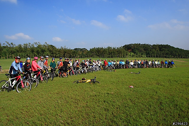 【活動紀錄】11/10﹝六﹞_竹蜻蜓金城湖連騎青青草原