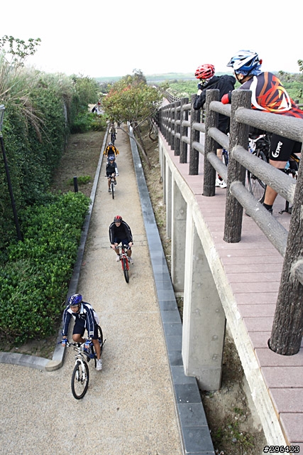 【活動紀錄】11/10﹝六﹞_竹蜻蜓金城湖連騎青青草原