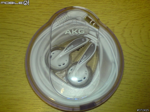 [分享] AKG K314P 白色耳機開盒文