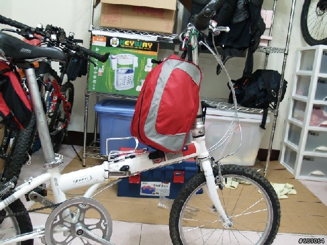 Speed D7 + 1.75顆粒胎 + 自製手拿包車前袋分享