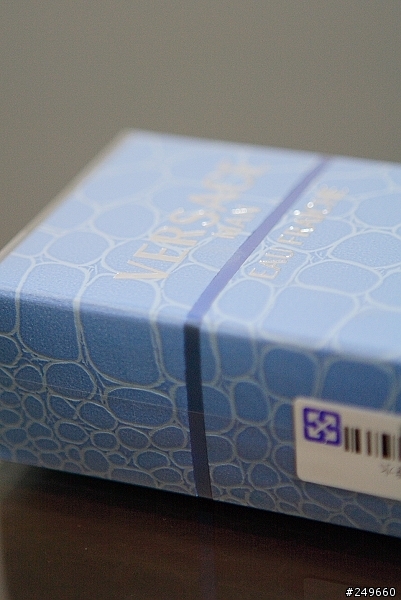 [開箱] Versace Eau Fraiche 凡賽斯雲淡風輕男性淡香水 不專業開箱