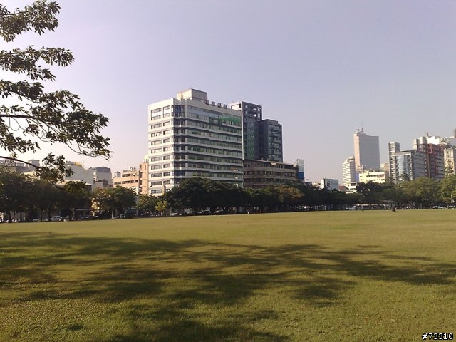 兄勇弟猛之對決外校生之白天發生的事............By  福祿壽