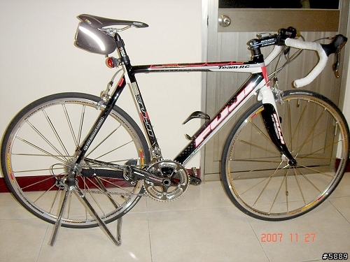 分享~ 敗家同事的FUJI TEAM RC