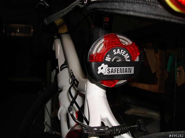[分享]doite 水袋背包 跟safeman 單車版