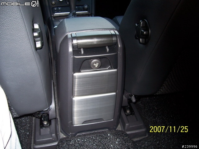[分享] 不專業的VOLVO XC-90 D5 2.4L 新車分享文