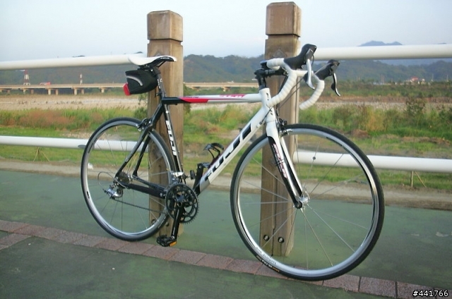 08 Fuji Roubaix Pro