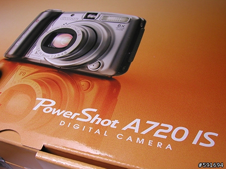 又輕又小的隨身機...Canon PowerShot A720 IS