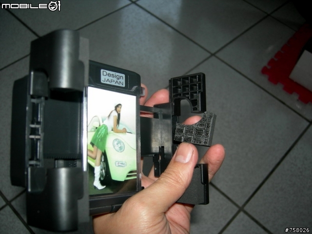 萬用PDA、GPS單車架於t3 by tomtomone~~新增實地測試....還是會跳車~請服用橡皮筋