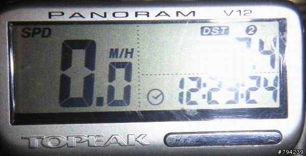 有請  碼表達人 ,如何將 M/H 英制改設成 K/H 公制 ? ,謝謝!