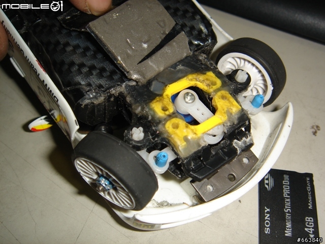 MINI-Z:純手工打造